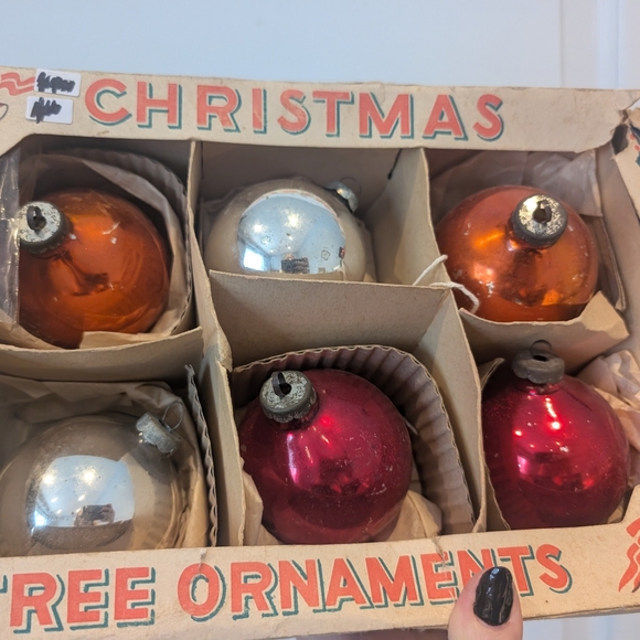 Vintage Christmas Tree Ornaments Set - Red, Orange, Silver - Picture 2 of 8